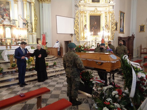 m174857773 943465796484484 7895944501871151677 n